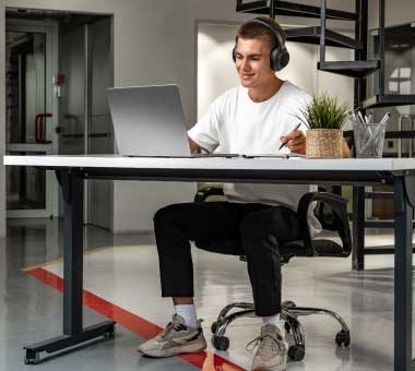 Home Office Must-Haves: Optimize Your Workspace for Remote Work