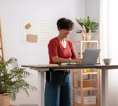 How Smart Desks are Replacing Cubicles